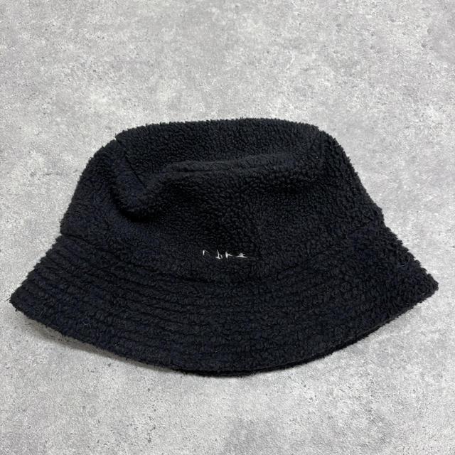Black nike bucket hat