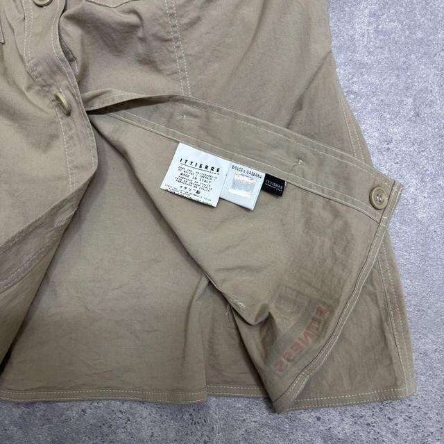 Cargo fitted tan shirt