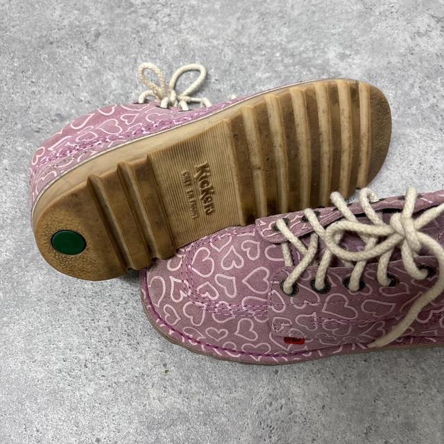 Pink love heart kickers