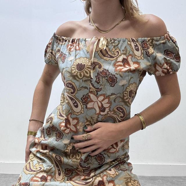 Vintage flower puff mini dress