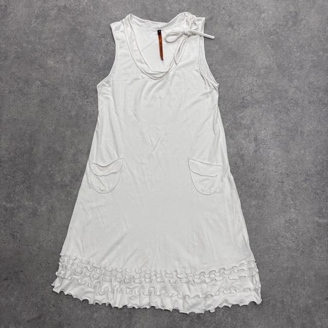 White cop copine ruffle midi dress