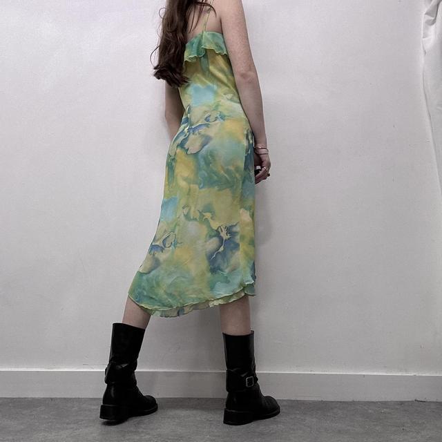 Watercolour floaty flatter green dress