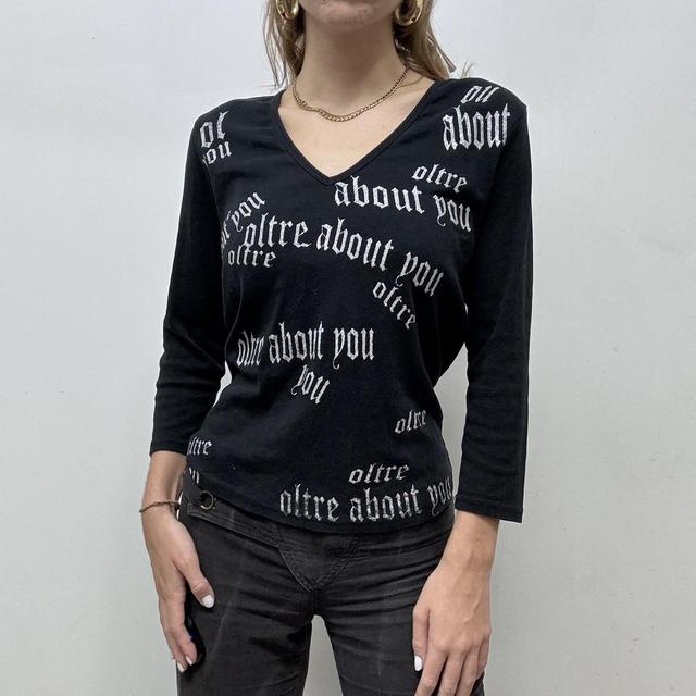 Grunge graphic text t-shirt