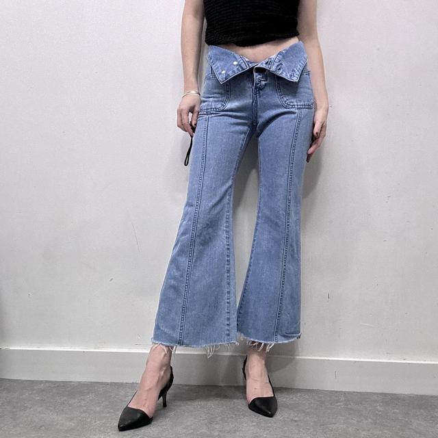 Button waist pocket front flared jeans