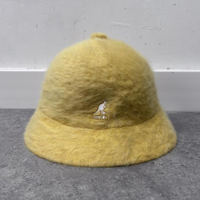 Kangoal fur bucket hat