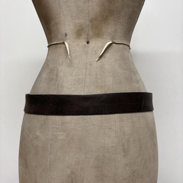 Brown slouchy buckle belt
