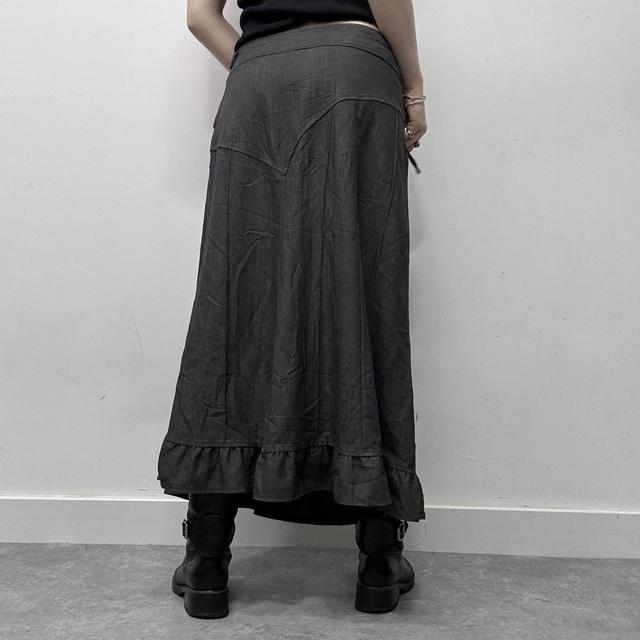 Grey asymmetric button ruffle skirt