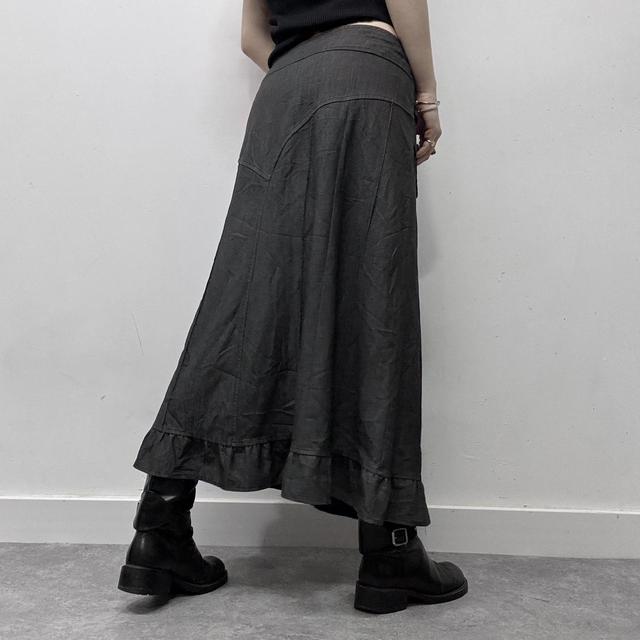 Grey asymmetric button ruffle skirt