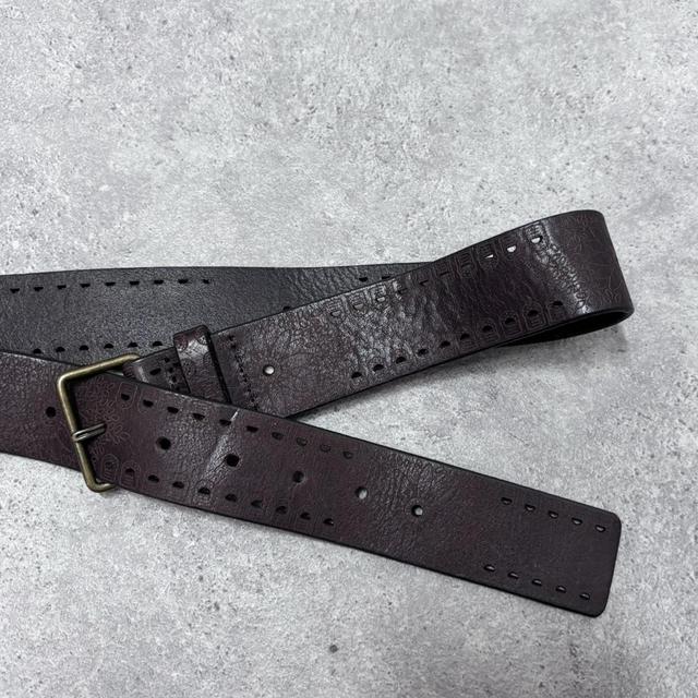 Brown leather flower engraved belt