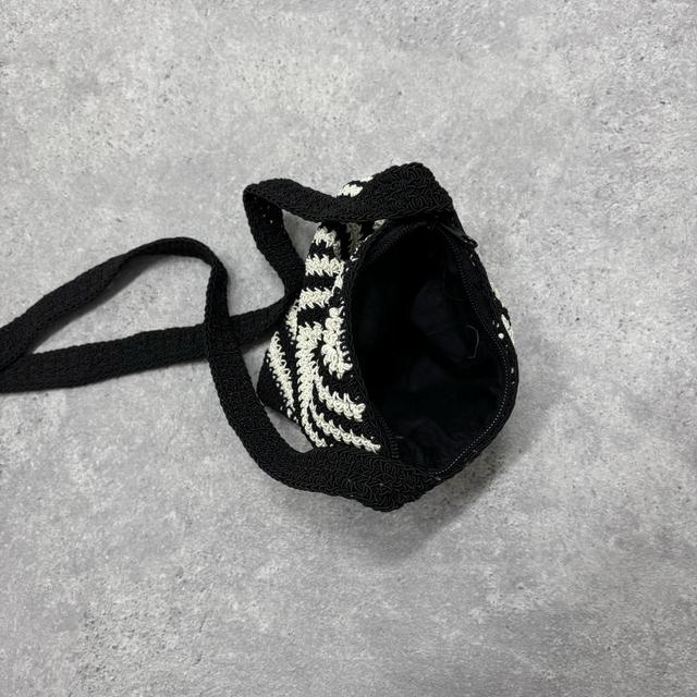 Woven patterned crossbody bag