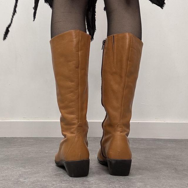 Tan leather moto boxing boots