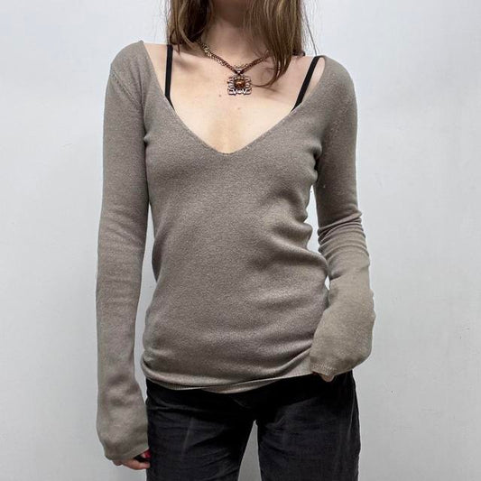 Brown slouchy wool jumper graphic back detail