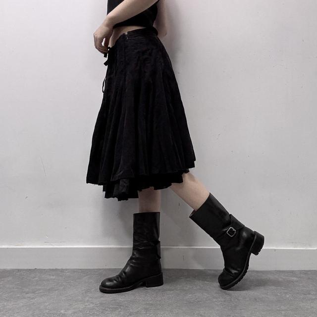 Black pleated flare printed midi skirt