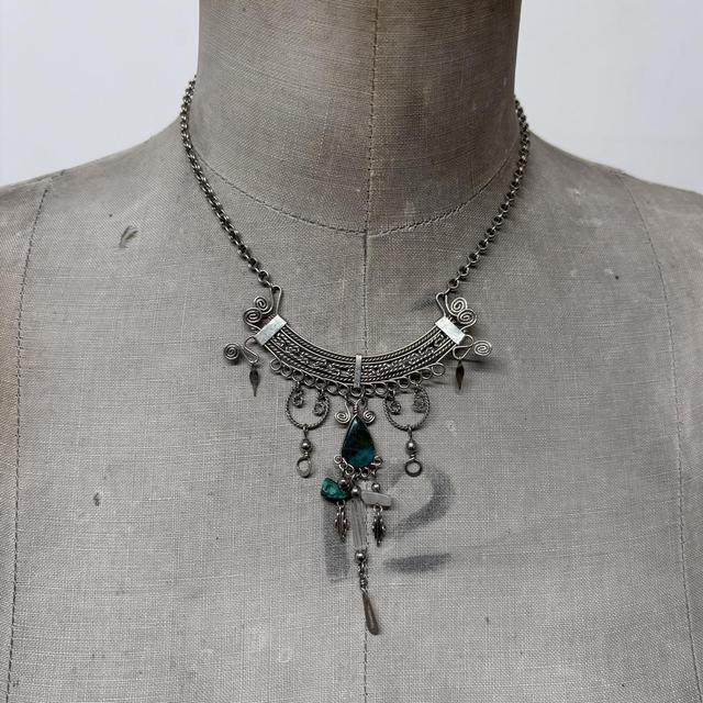 Silver wire gemstone necklace