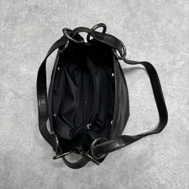 Black leather metal handware shoulder bag