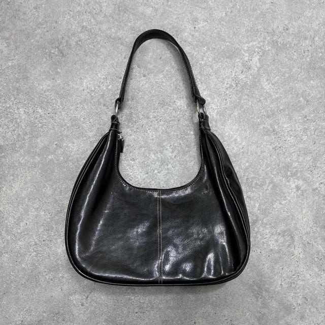 Black leather y2k shoulder bag
