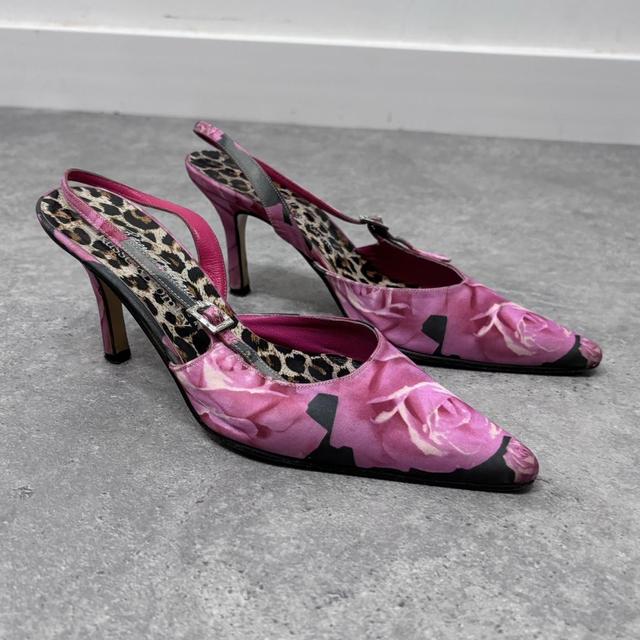 Vintage kitten heel y2k shoes