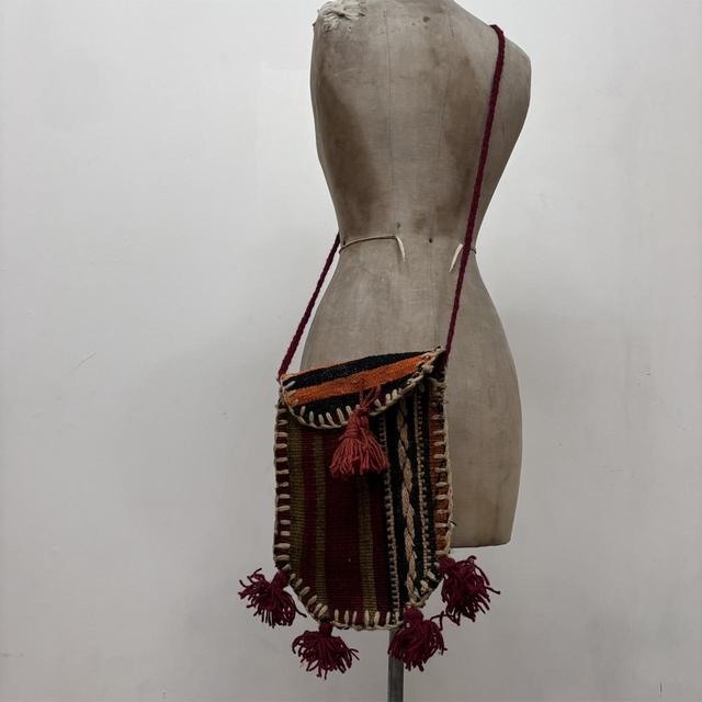 Tapestry carpet side bag