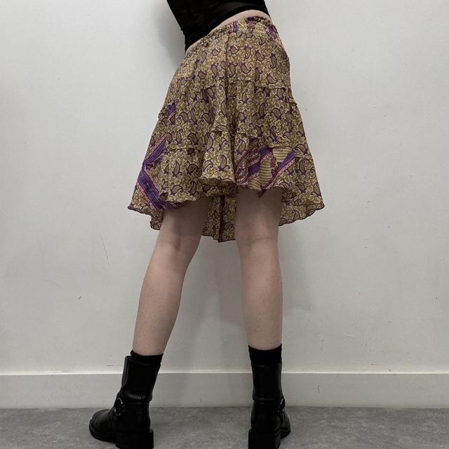 Mini floral ruffle skirt