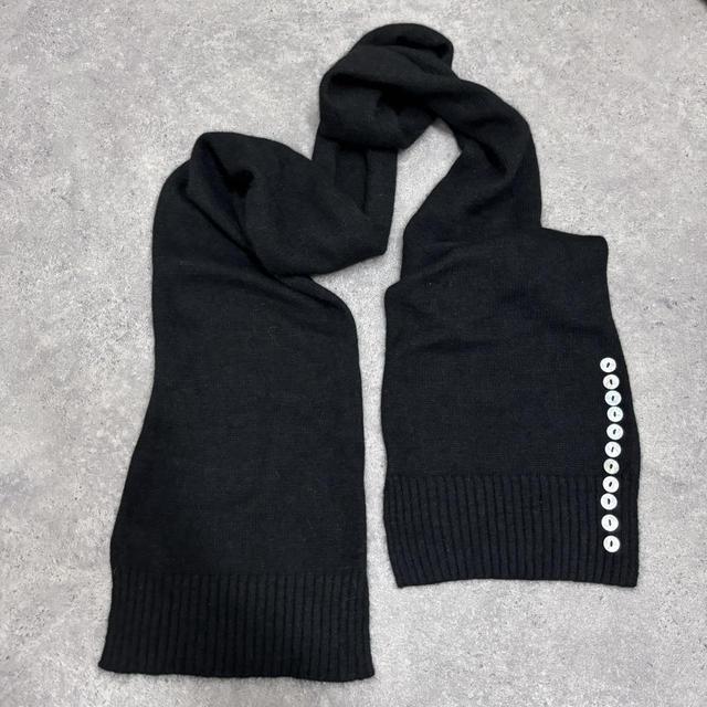 Black wool knitted scarf