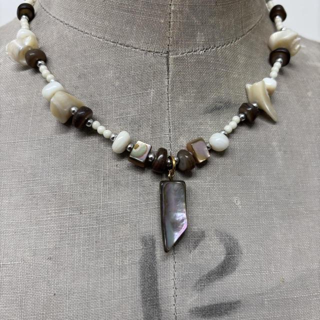 Pearl beaded crystal necklace