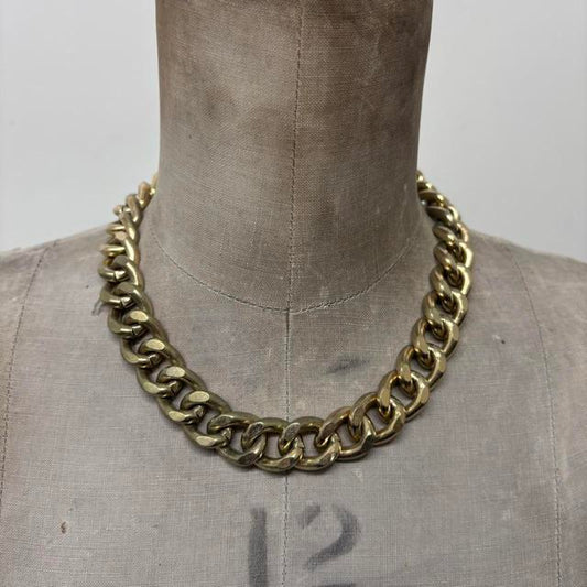 Chunky oversized gold chain necklace