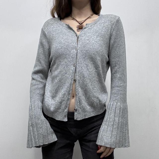 Grey wool knit flared pleated cardigan