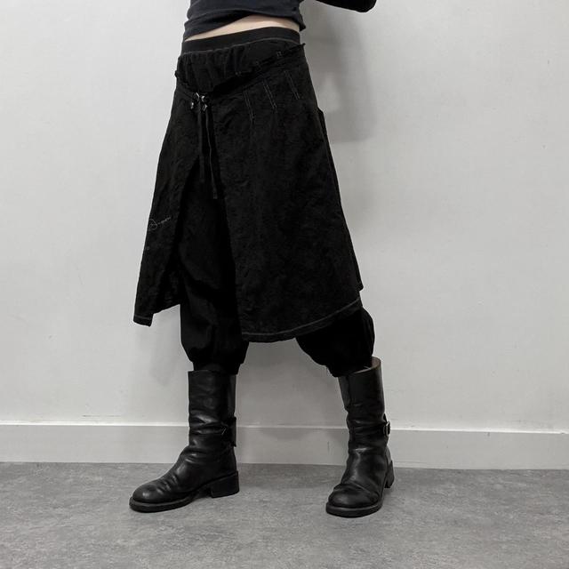 Layered cop copine skirt trousers