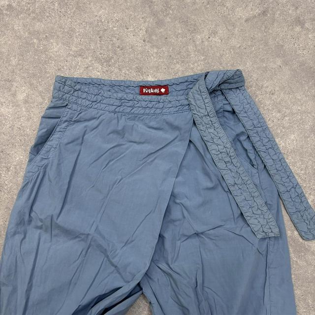 Blue puff cuffed parachute pants