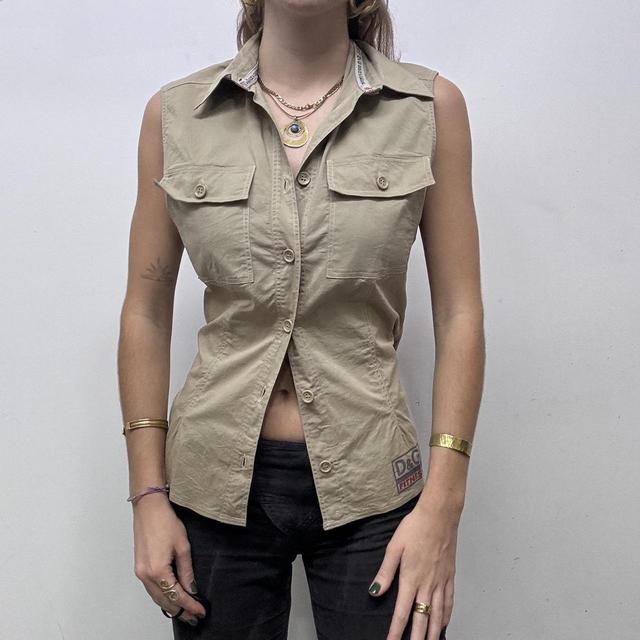 Cargo fitted tan shirt