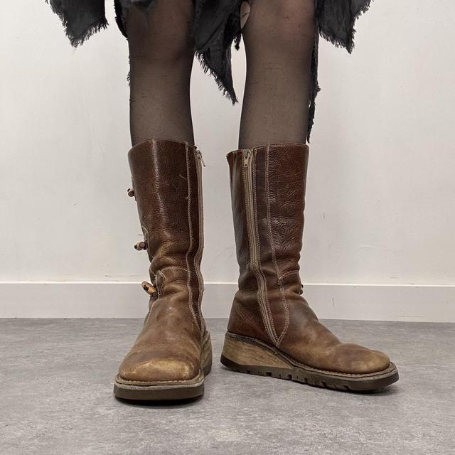 Tan leather heeled toggle boots