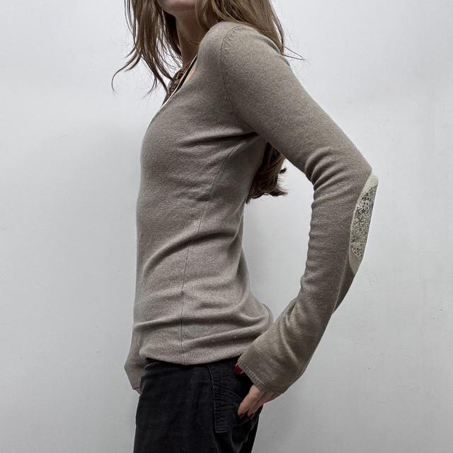 Brown slouchy wool jumper graphic back detail