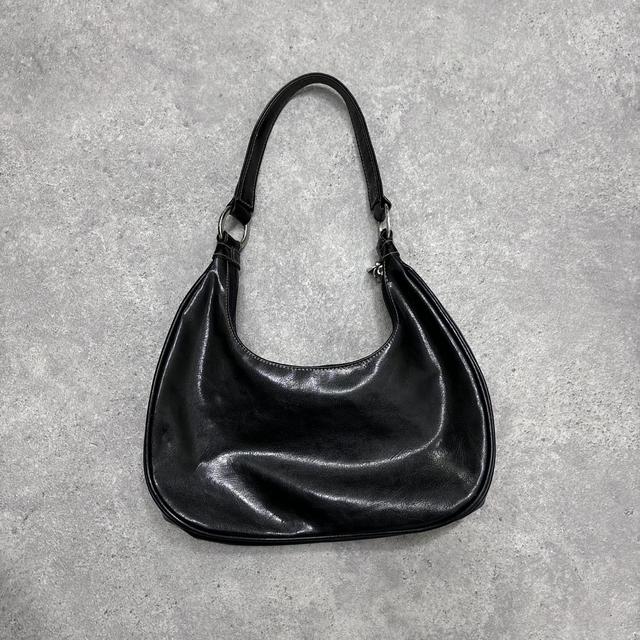 Black leather y2k shoulder bag