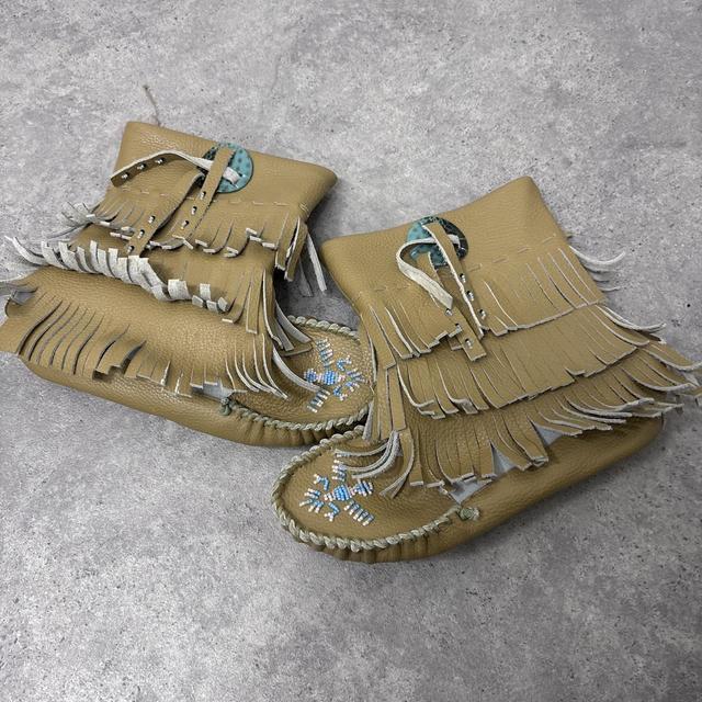 Tassel boho leather boots