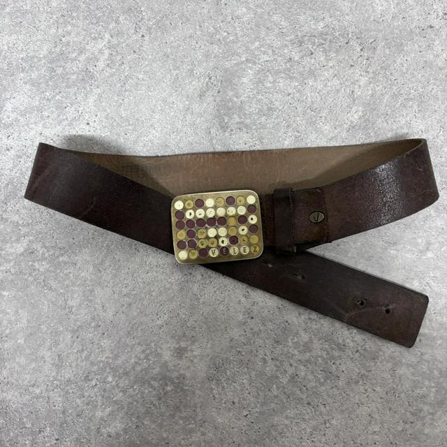 Brown slouchy buckle belt