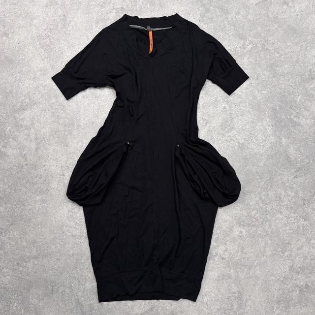 Gathered puffy floaty black midi dress