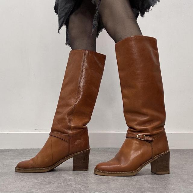 Tan leather riding high boots