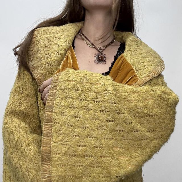 Wool knitted ultra flared jacket