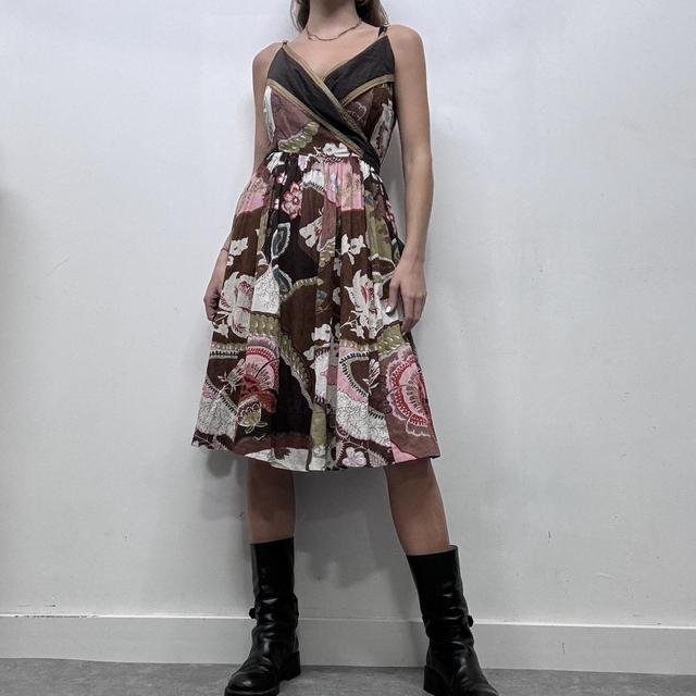 Brown floral derhy pleated dress