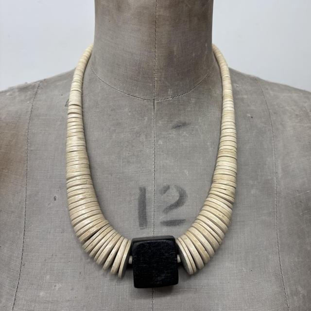 Oversized chunky beaded statement necklace