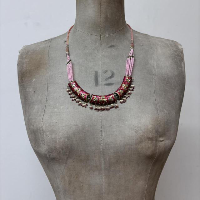 Beaded metal gemstone necklace