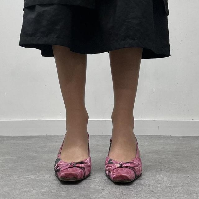 Vintage kitten heel y2k shoes