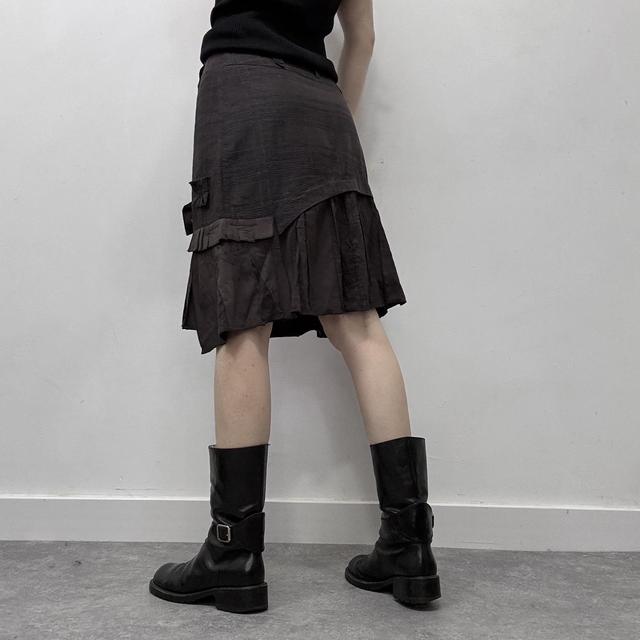 Pleated brown cargo layered skirt