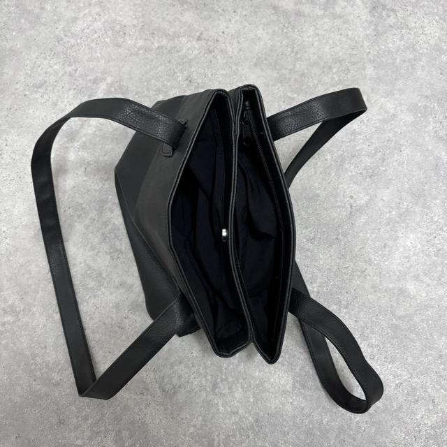Black leather square shoulder bag
