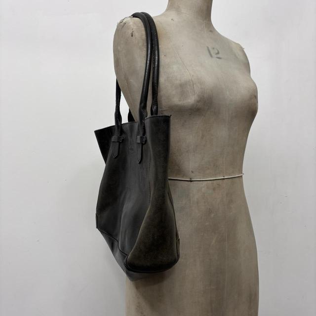 Black leather shoulder bag