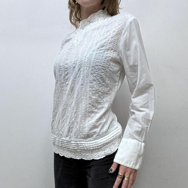 White lace antique style cotton shirt