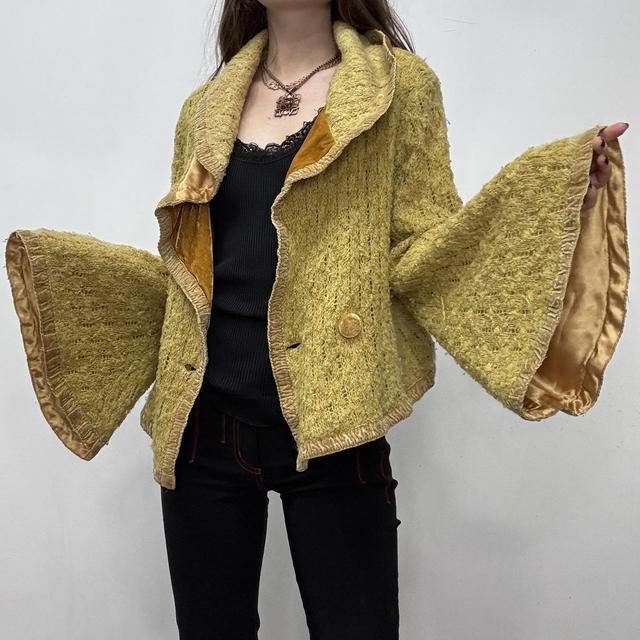 Wool knitted ultra flared jacket