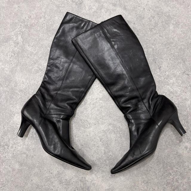 Black leather heel boots