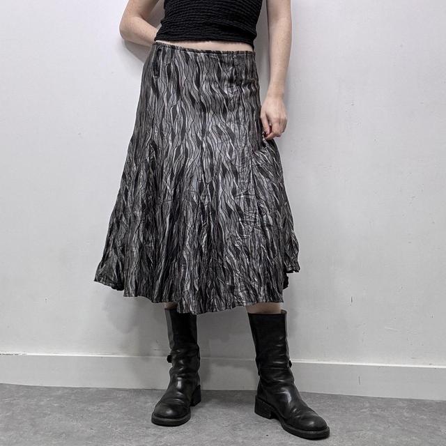 Flared crinkle printed grunge skirt
