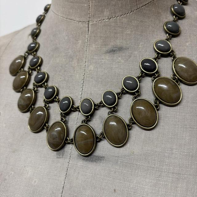 Brown resin chain chandiler necklace